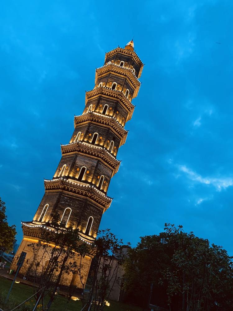 大美池州——傍晚的清溪塔