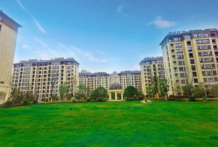 西湖家园三期明日盛大交付,恭迎封面人物归家!