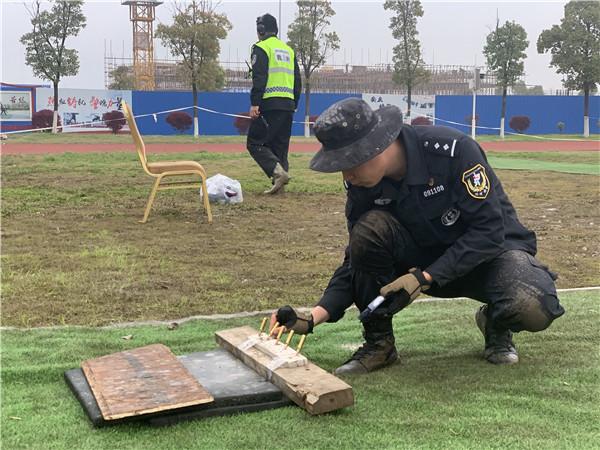 池州特警谢继祥:五次参加全省大比武的"全能高手"