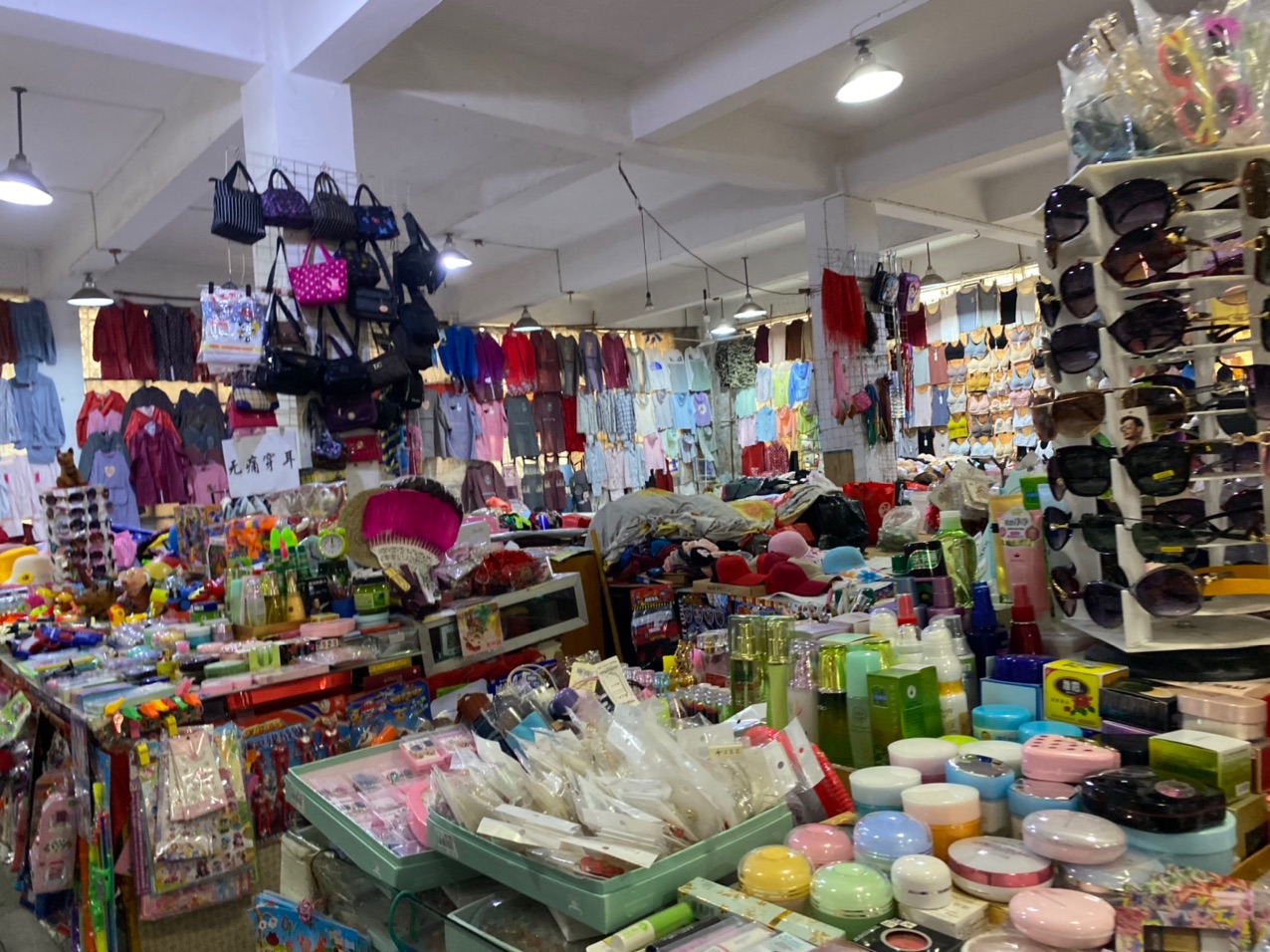 杏花村小商品市场多少人进去过里面堪称小温州商贸城