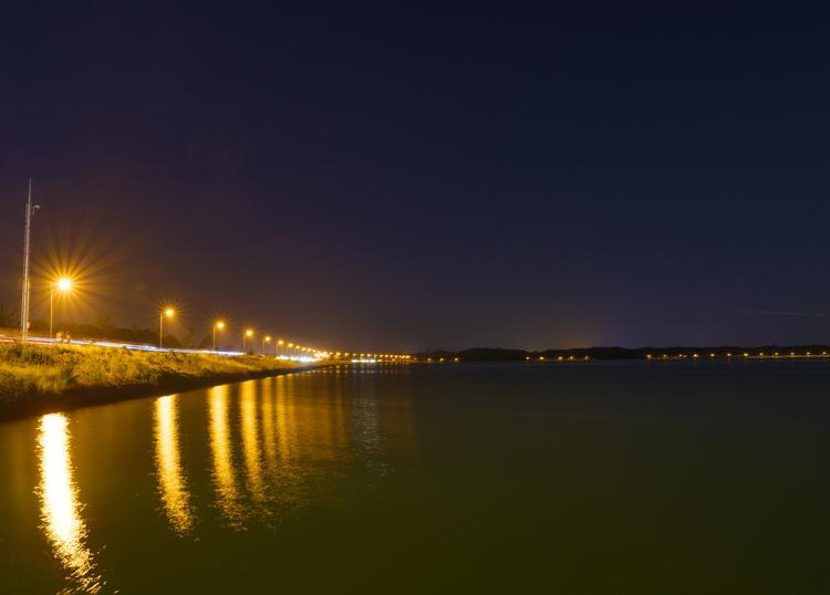 浙江平湖夜景图片