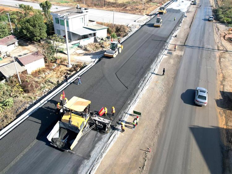 g530查桥至尧牛矶段一级公路建设工程项目建设现场"曝光"